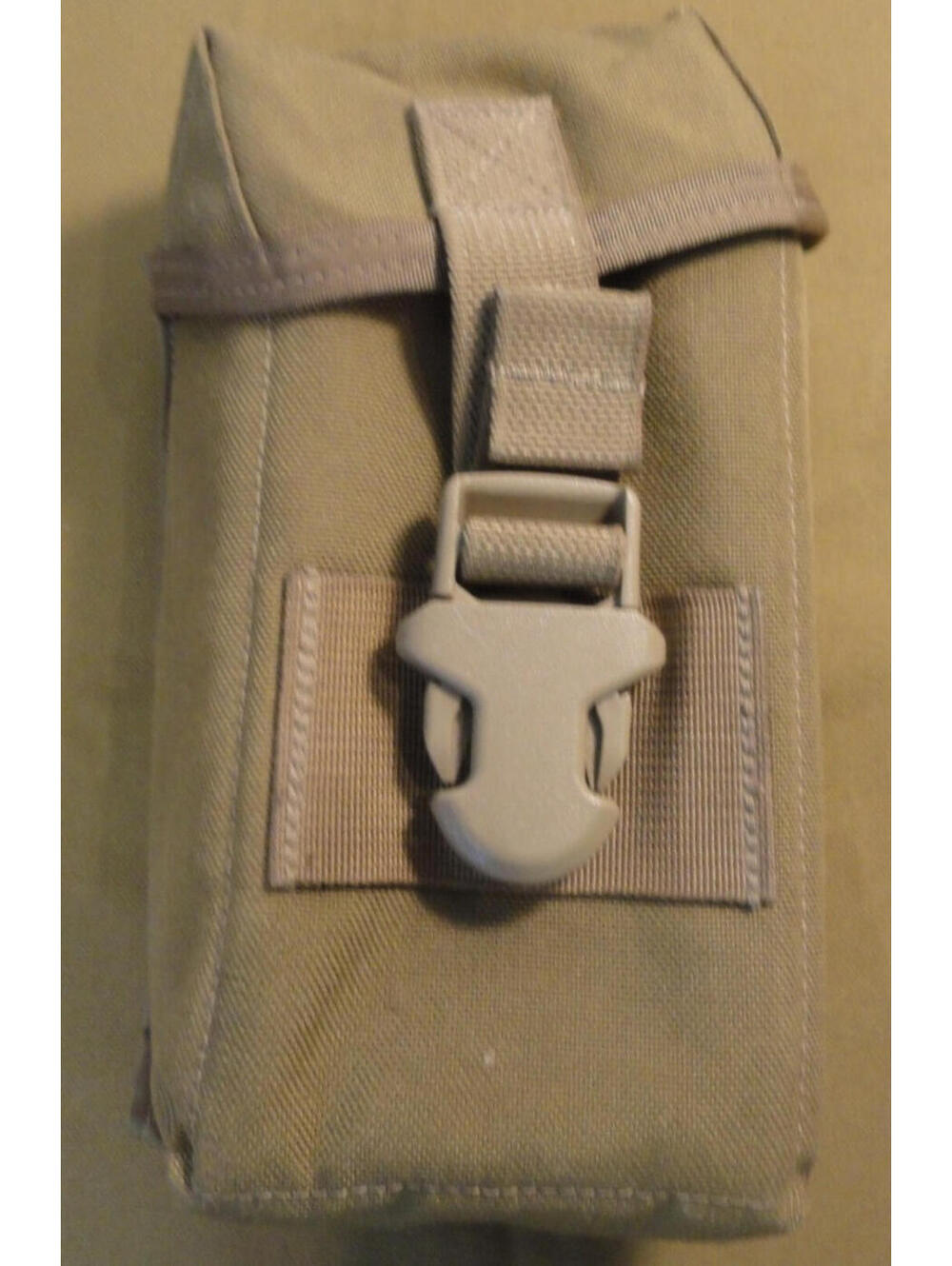 USMC WATERPROOF PADDED COYOTE UNIVERSAL MAGAZINE BIINOS MEDIC POUCH 8"X3"